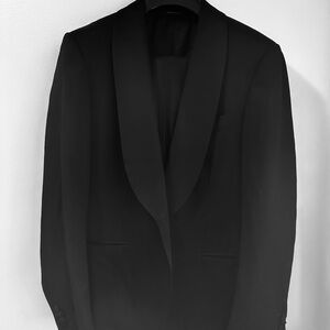 Ermenegildo Zegna Elegant Black Tuxedo